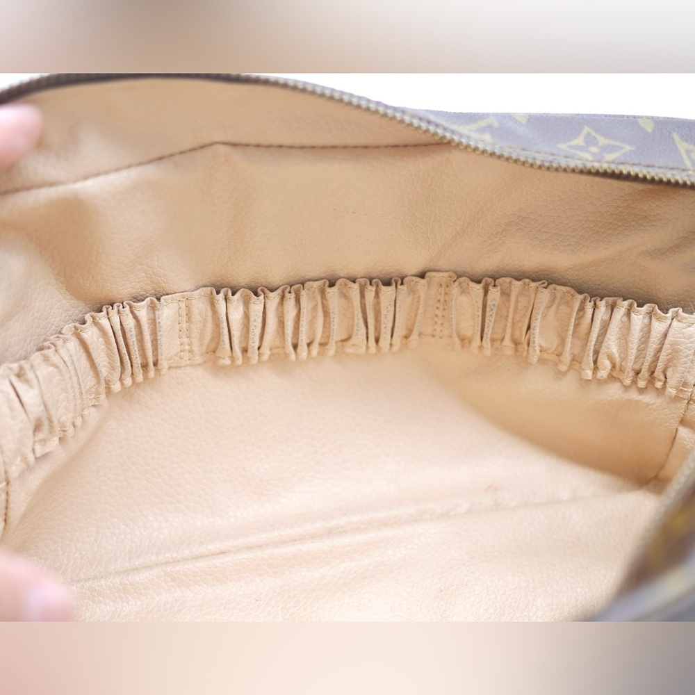 🍓LV Trousse 28 Clutch 824 - Picture 10 of 15